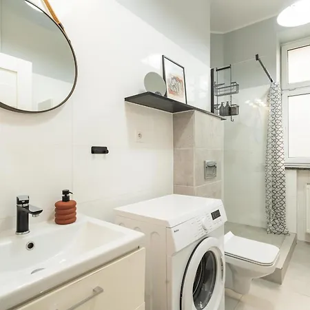 아파트 Oficyna 6 *